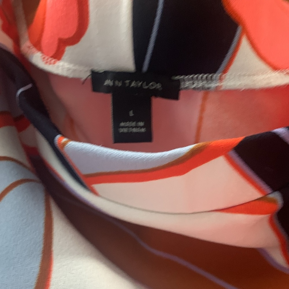 Ann Taylor Blouse - Size L - Picture 2 of 4